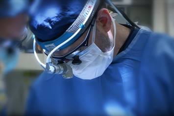 Dr. Richard Kirschner in the operating room