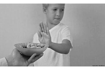 Child with peanut allergy.