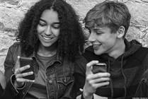 Navigating Teen Relationships in a Digital World