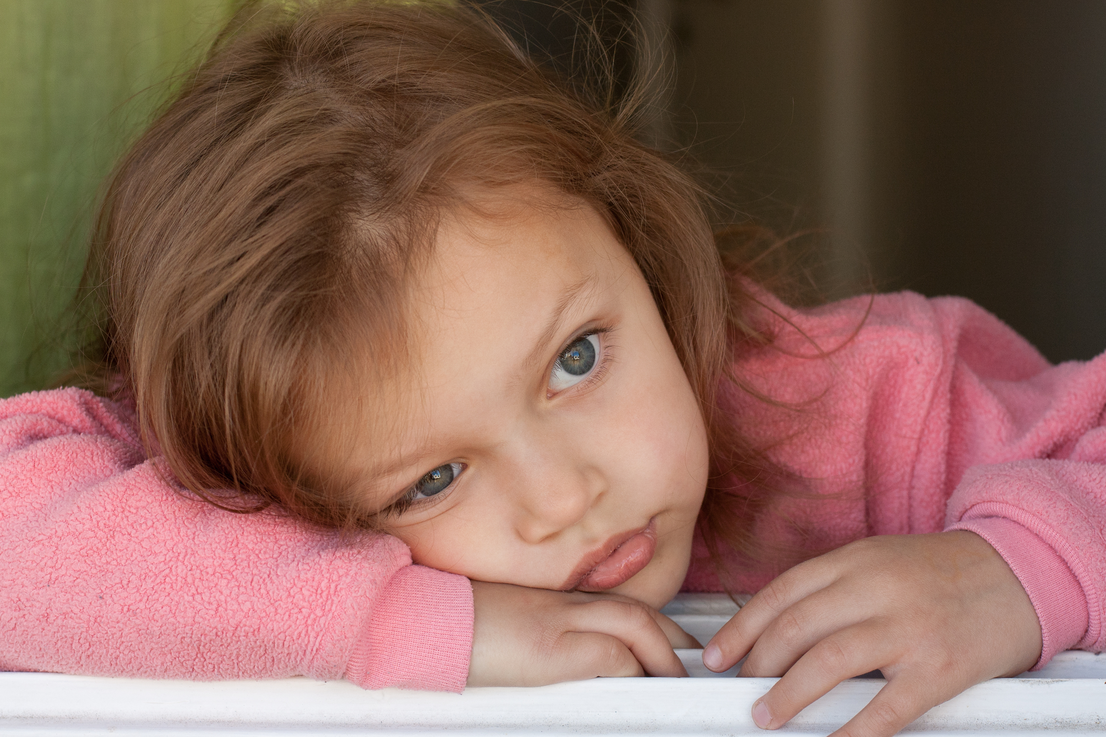 children smiling in a circle