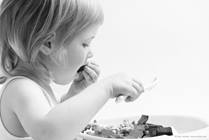 4 Tips to Prevent Your Child from Choking (Video)