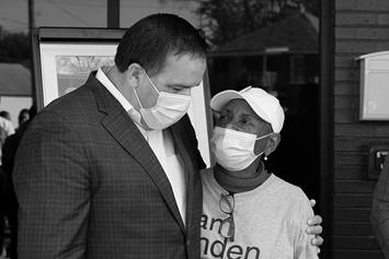 Columbus Mayor Ginther and Miss Peg