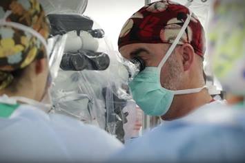 Dr. Jeff Leonard in the OR