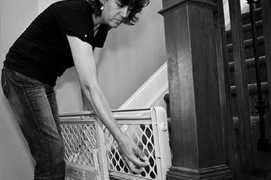 accordion style baby gate